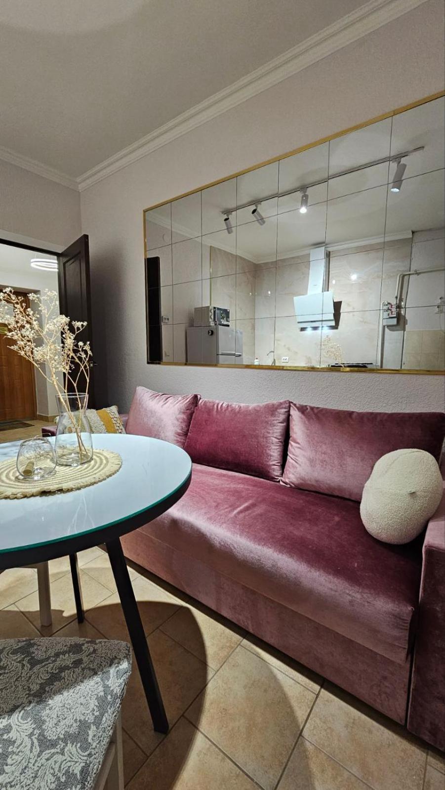 Soft Pink Apartment Mukacheve Exterior foto