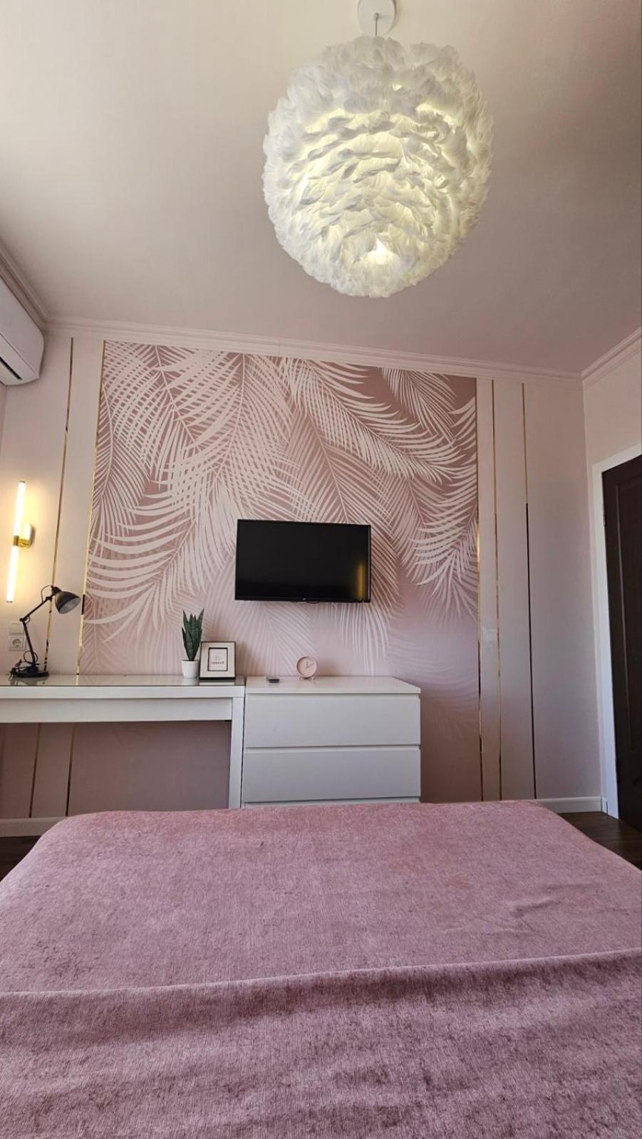 Soft Pink Apartment Mukacheve Exterior foto